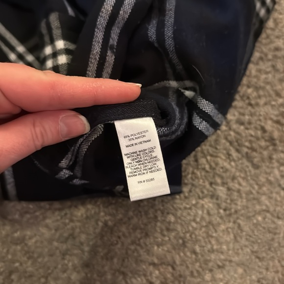 Flannel | Express - Picture 5 of 5